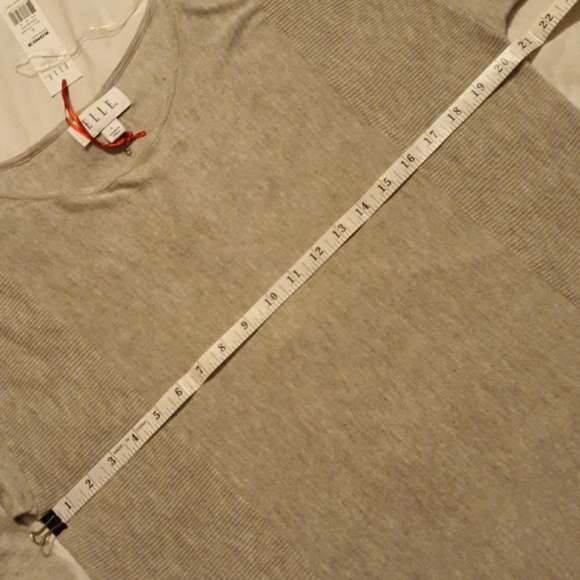 Bow back tunic length sweater - Picture 9 of 14